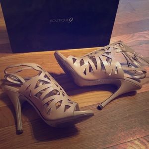 Boutique 9 tan strapy sandals.